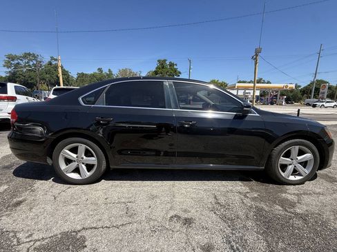 Used 2013 Volkswagen Passat 2.5 SE FWD image 9