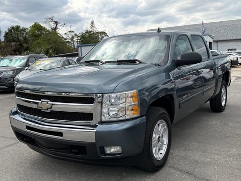 Used 2011 Chevrolet Silverado 1500 LT w/ All-Star Edition AWD/4WD image 2