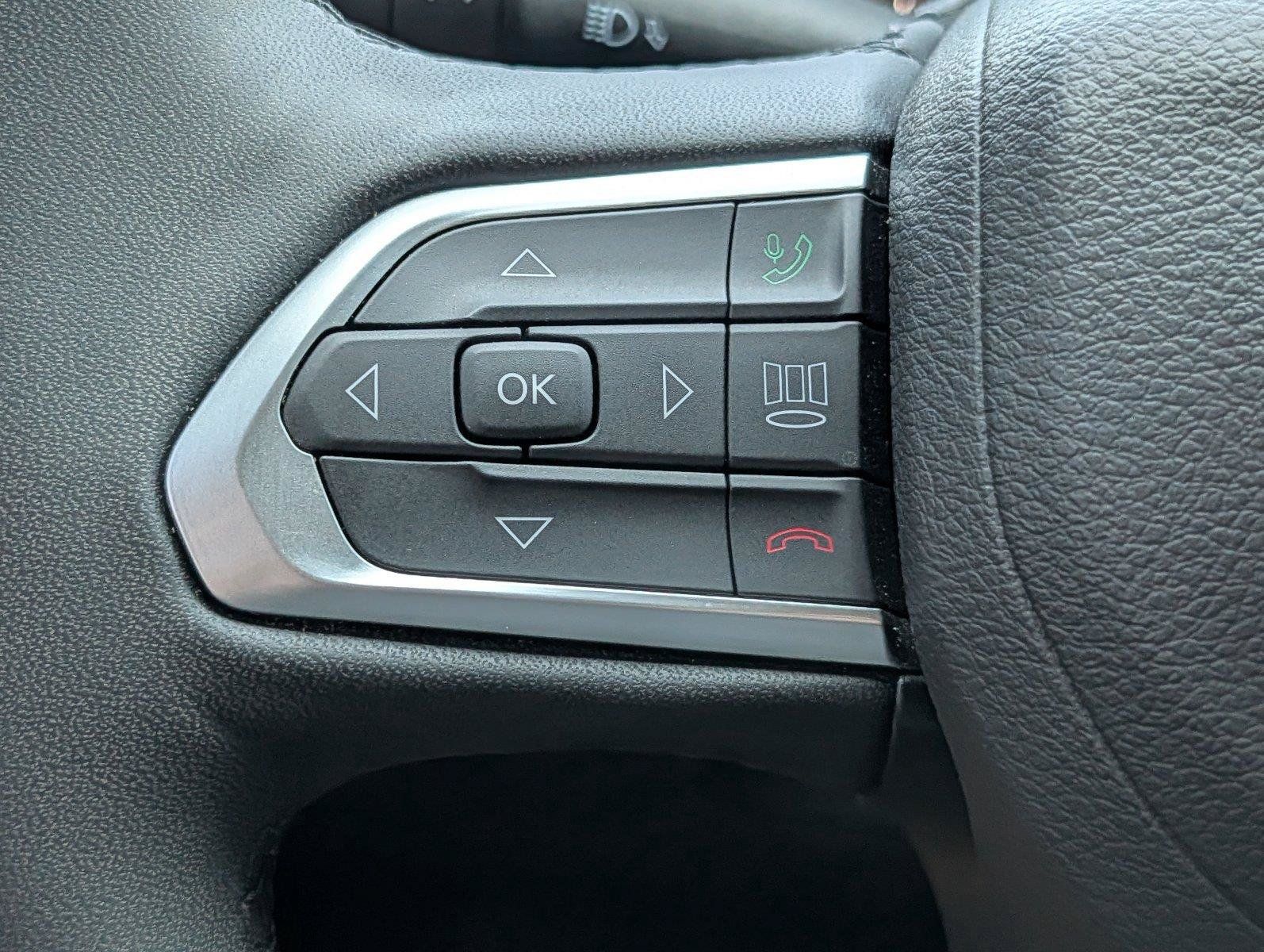 Used 2025 Jeep Compass Limited w/ Elite Group AWD/4WD image 24