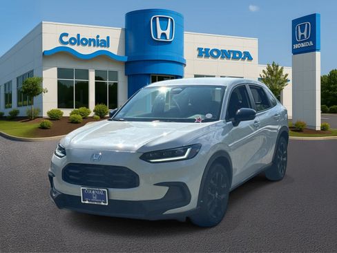 Used 2024 Honda HR-V Sport image 1
