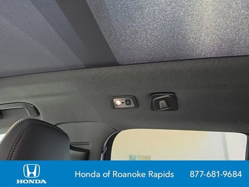 Used 2020 Volvo XC40 T4 R-Design w/ Protection Package Premier FWD image 19