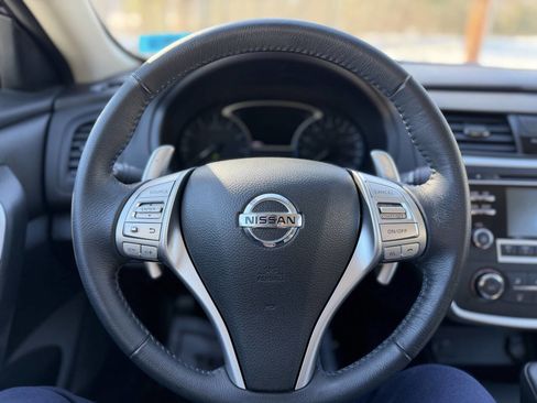 Used 2016 Nissan Altima 2.5 SR image 18