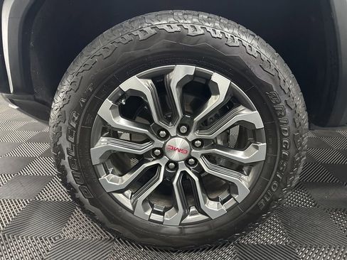 Used 2024 GMC Canyon Denali AWD/4WD image 35