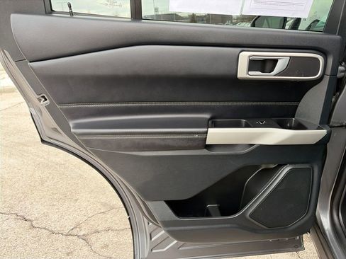 Used 2023 Ford Explorer XLT w/ Equipment Group 202A image 25