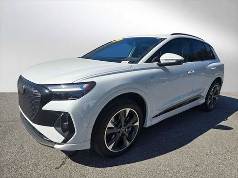 Used 2024 Audi Q4 e-tron Premium Plus image 7