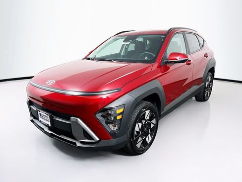 Used 2024 Hyundai Kona SEL w/ Convenience Package AWD/4WD image 3