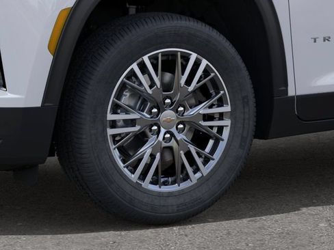New 2026 Chevrolet Traverse LT FWD image 9