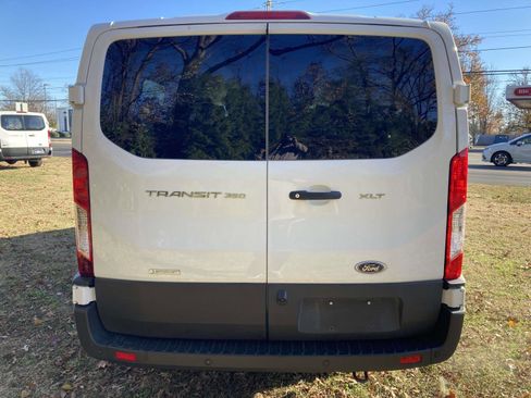Used 2023 Ford Transit 350 XLT image 7