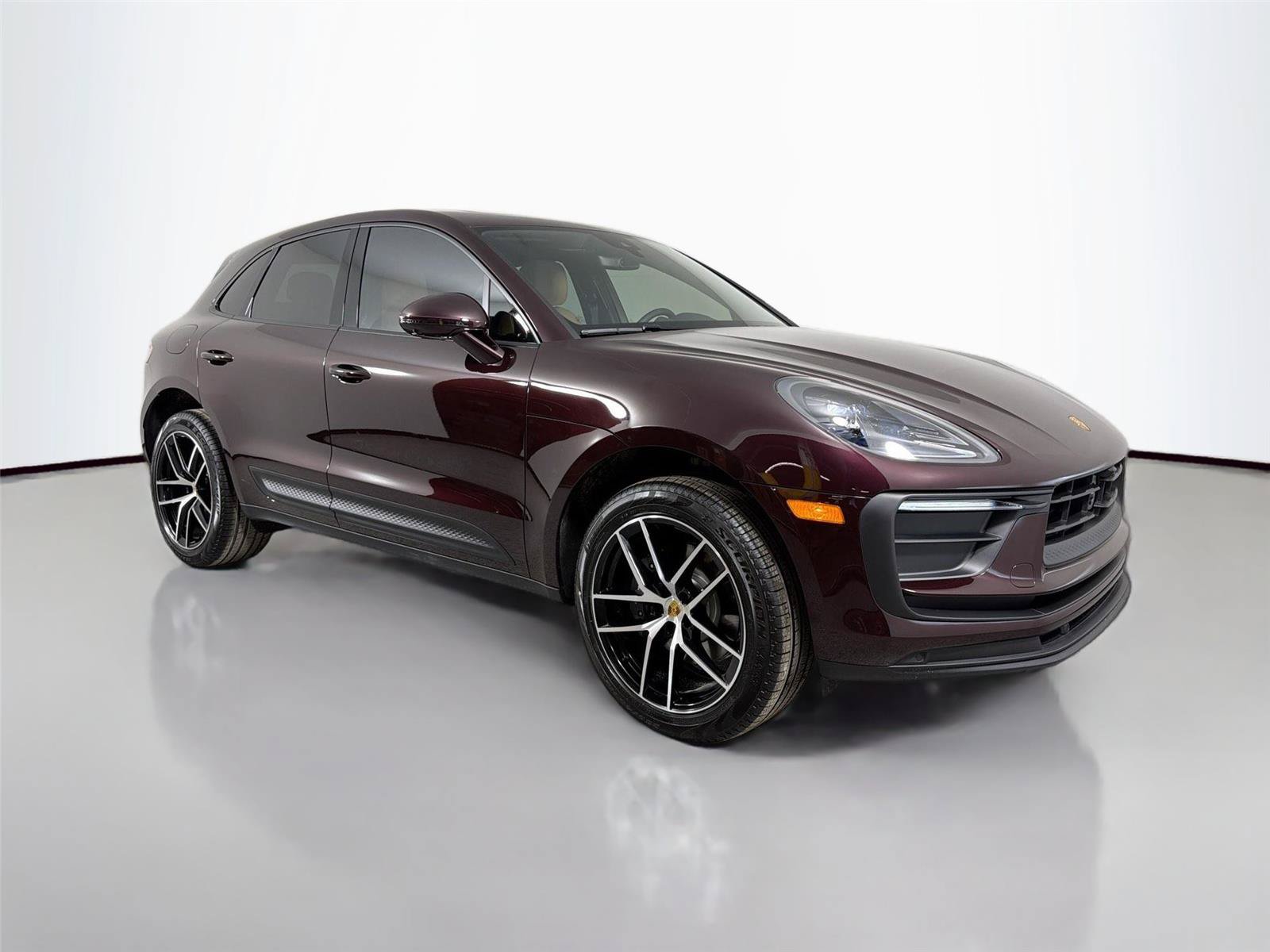 Certified 2026 Porsche Macan Turbo AWD/4WD image 9
