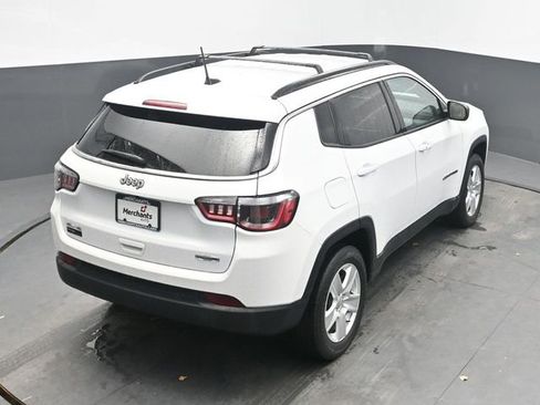 Used 2022 Jeep Compass Latitude image 31