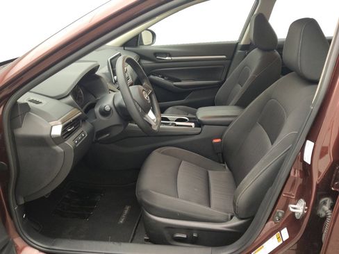 Used 2023 Nissan Altima 2.5 SV image 17