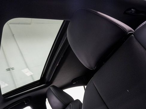 Used 2023 Lexus IS 350 F Sport image 8