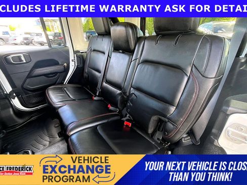 Used 2018 Jeep Wrangler Unlimited Rubicon image 21