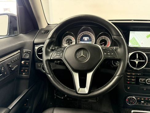 Used 2015 Mercedes-Benz GLK 350 4MATIC image 51