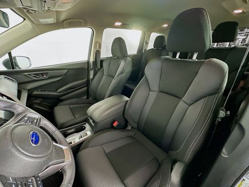 Used 2024 Subaru Ascent Premium w/ Convenience Package image 13