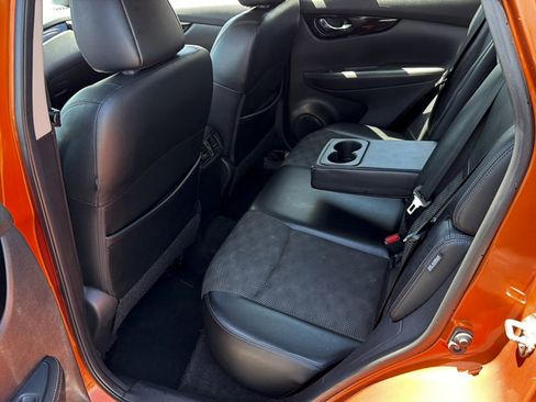 Used 2022 Nissan Rogue Sport SV w/ Technology Package AWD/4WD image 12