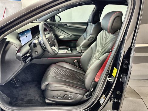 Used 2025 Genesis G80 2.5T Sport Prestige AWD/4WD image 13