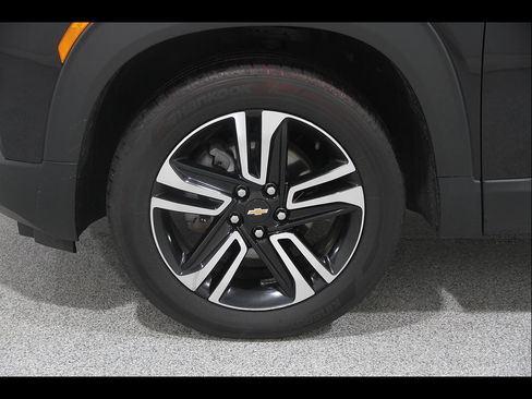 Used 2023 Chevrolet TrailBlazer LT w/ Convenience Package AWD/4WD image 23