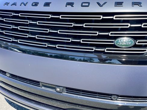 Used 2024 Land Rover Range Rover Long Wheelbase SE AWD/4WD image 33