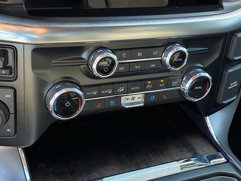 Used 2023 Ford F150 Lariat w/ Max Trailer Tow Package AWD/4WD image 18