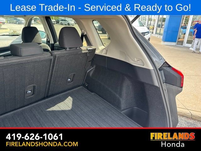 Used 2025 Nissan Rogue S FWD image 27
