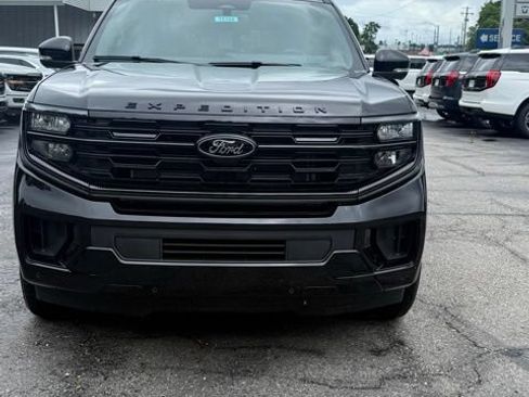 New 2026 Ford Expedition Max Platinum w/ Stealth Performance Package AWD/4WD image 2