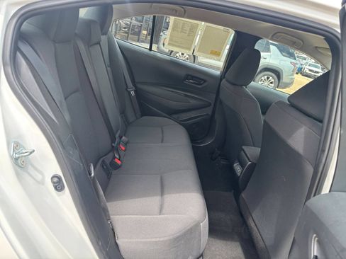 Used 2025 Toyota Corolla LE FWD image 23