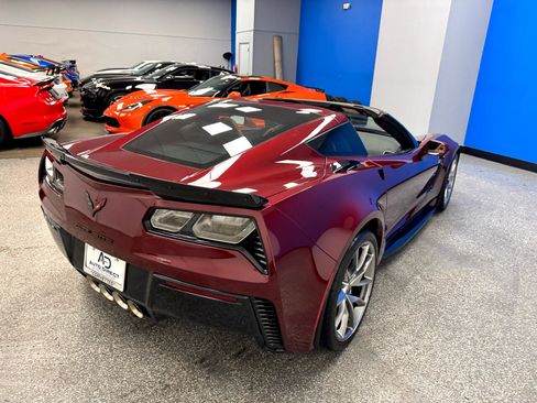 Used 2018 Chevrolet Corvette Z06 image 8