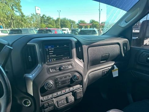 Used 2025 Chevrolet Silverado 2500 Custom w/ Custom Value Package RWD image 12