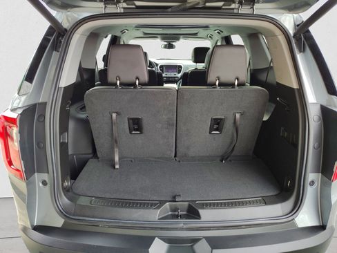 Used 2023 GMC Acadia SLT w/ Technology Package image 21