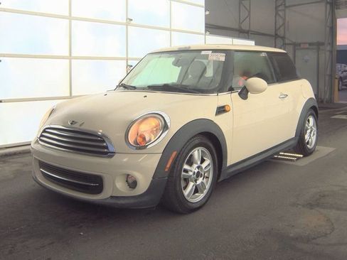 Used 2012 MINI Cooper Hardtop image 1