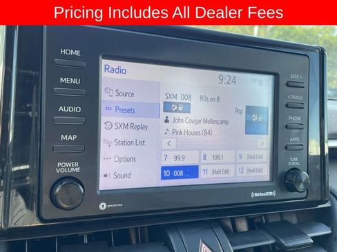 Used 2021 Toyota RAV4 XLE AWD/4WD image 30