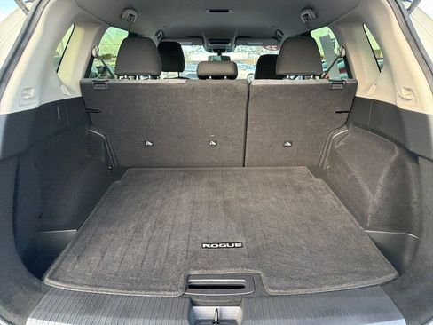 Certified 2023 Nissan Rogue SV image 11