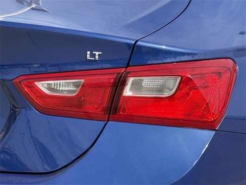 Used 2023 Chevrolet Malibu LT image 7