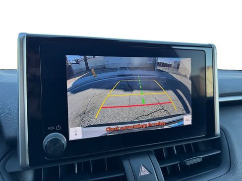 Used 2023 Toyota RAV4 LE image 13