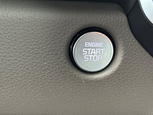 New 2026 Kia Carnival LXS image 24