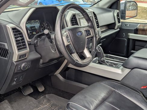 Used 2018 Ford F150 Lariat w/ Equipment Group 502A Luxury image 13