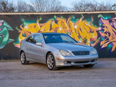 Used 2004 Mercedes-Benz C 230 Coupe image 5