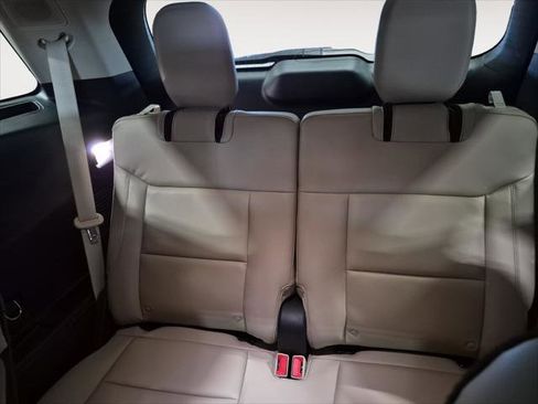 Used 2023 Ford Explorer XLT w/ Equipment Group 202A image 23