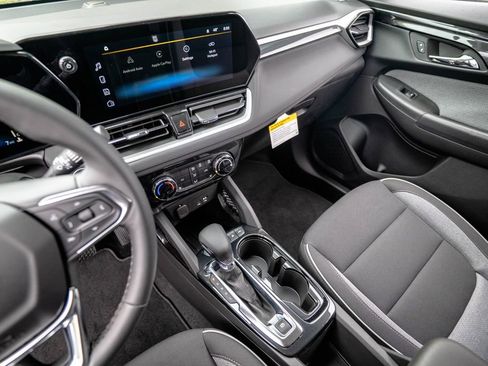 New 2026 Chevrolet TrailBlazer LT w/ LT Cold Weather Package AWD/4WD image 20