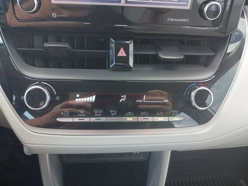Used 2022 Toyota Corolla Cross L FWD image 23