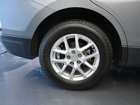 Used 2023 Chevrolet Equinox LT image 9