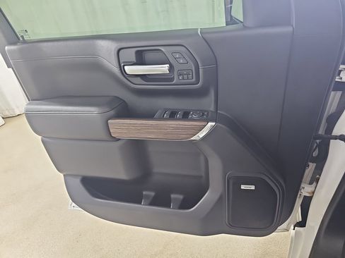 Certified 2020 Chevrolet Silverado 1500 High Country w/ Technology Package AWD/4WD image 33