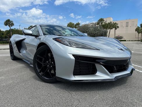 Used 2026 Chevrolet Corvette Z06 w/ Stealth Interior Trim Package image 5