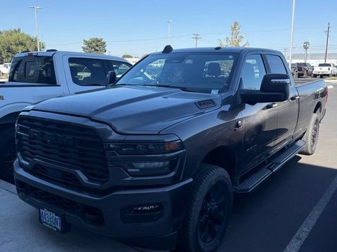 Used 2025 RAM 3500 Big Horn AWD/4WD image 2