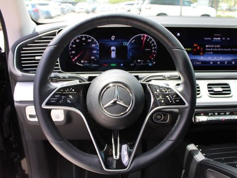 Used 2024 Mercedes-Benz GLE 450e 4MATIC image 14