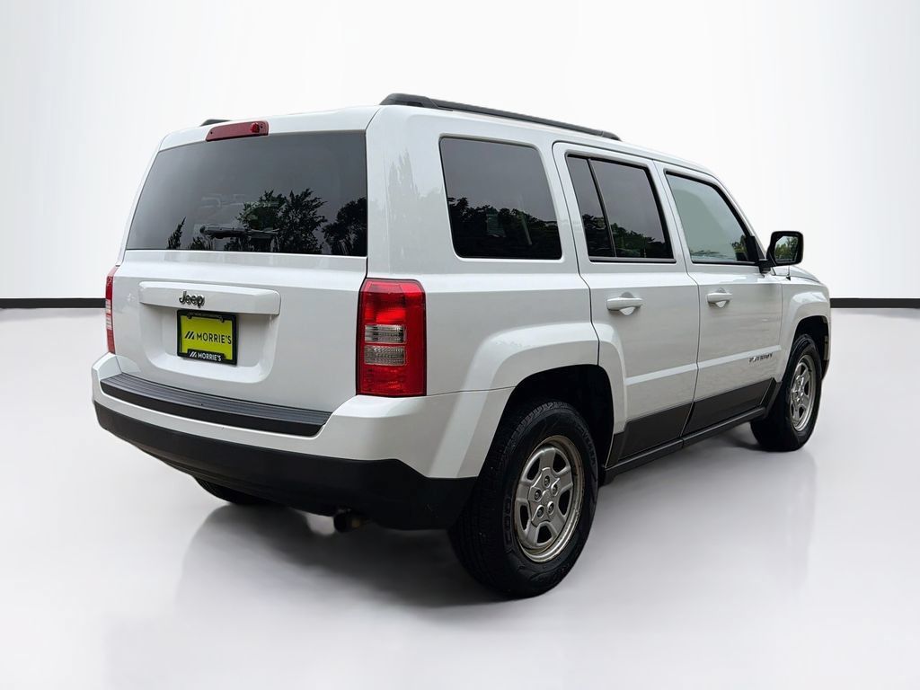 Used 2016 Jeep Patriot Sport w/ Power Value Group FWD image 5