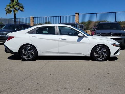 New 2026 Hyundai Elantra Limited image 27