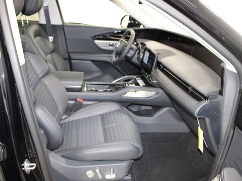 New 2026 Lincoln Nautilus Reserve image 28