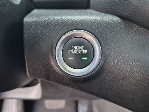 Used 2024 GMC Terrain SLE AWD/4WD image 25